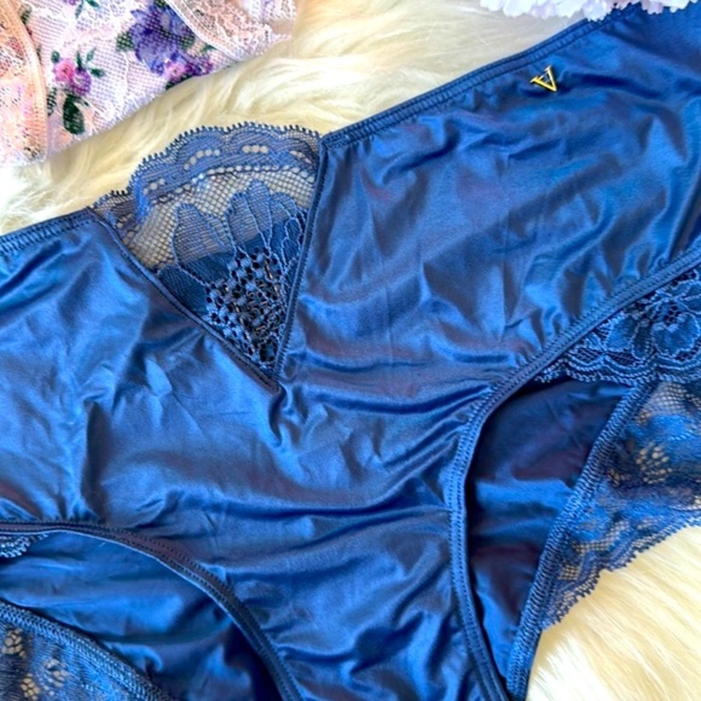 Victoria’s Secret Panties - Picture 5 of 11